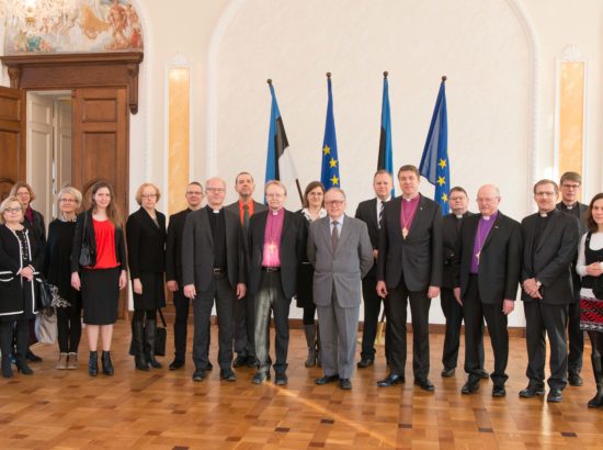 Riigikogu aseesimees Enn Eesmaa kohtus Soome Evangeelse Luterliku Kiriku kõrgetasemelise delegatsiooniga